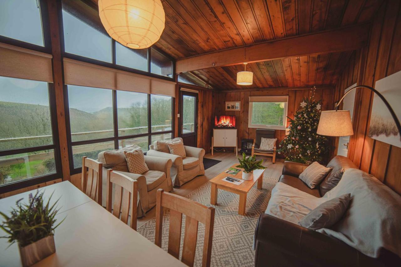 Timber Hill Self Catering Cedar Lodges Broad Haven Exterior foto