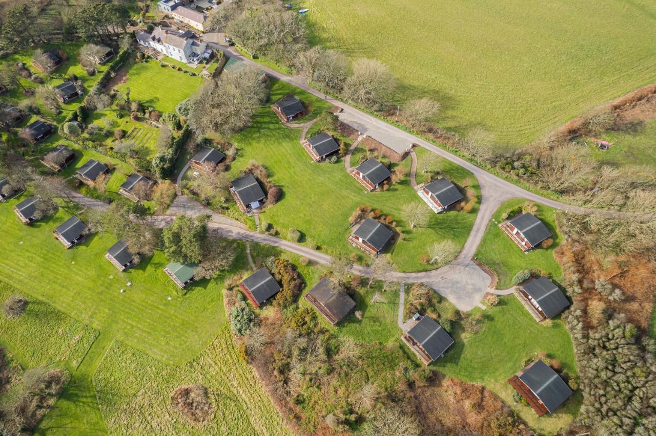 Timber Hill Self Catering Cedar Lodges Broad Haven Exterior foto